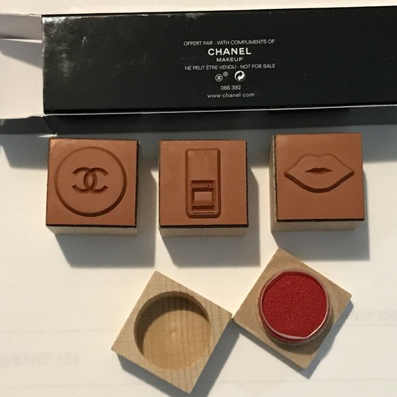 CHANEL Makeup 4 Piece Stamp Set - New in Box - Picture 2 of 15